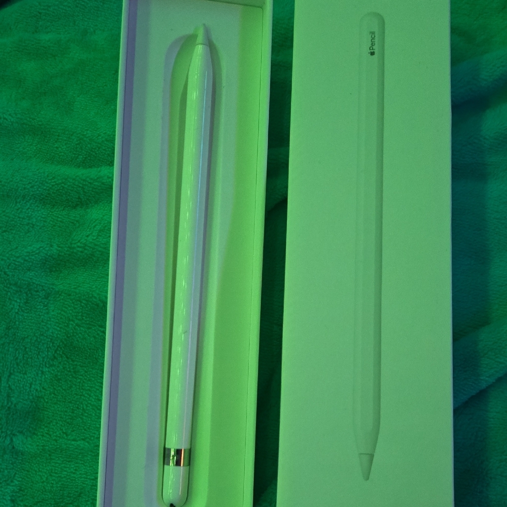 Apple Pencil - White